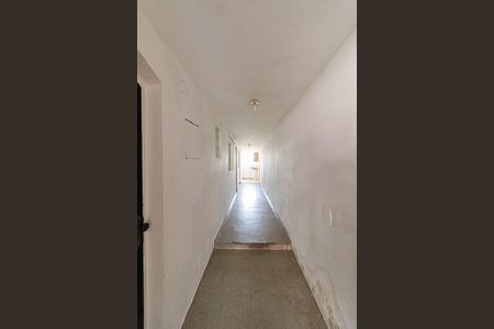 Corredor de casa para alugar com 2 quartos, 70m² em Parque Cisper, São Paulo