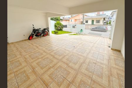 Garagem de casa para alugar com 2 quartos, 128m² em Barreiros, São José