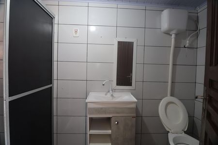 Banheiro  de casa para alugar com 2 quartos, 70m² em Niterói, Canoas