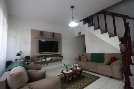Sala de casa à venda com 2 quartos, 175m² em Jardim Egle, São Paulo