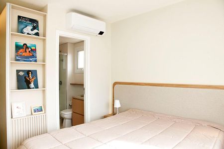 Quarto 1 Suíte de apartamento à venda com 2 quartos, 67m² em Santana, Porto Alegre