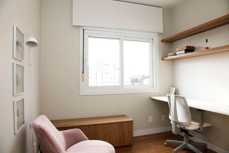 Quarto 2 de apartamento à venda com 2 quartos, 67m² em Santana, Porto Alegre