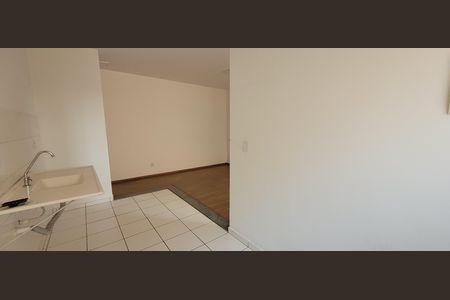 cozinha  de apartamento para alugar com 2 quartos, 50m² em Monte Verde, Betim