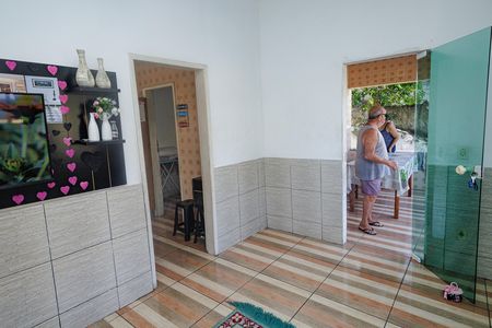 Sala de casa à venda com 5 quartos, 180m² em Campo Grande, Rio de Janeiro