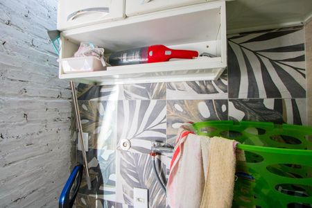 Área de serviço de casa para alugar com 4 quartos, 375m² em Vila Lea, Santo André