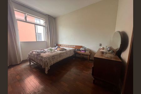 Apartamento para alugar com 118m², 3 quartos e 1 vaga Apartamento para alugar com 118m², 3 quartos e 1 vagaQuarto