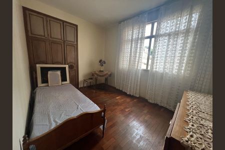 Quarto de apartamento para alugar com 3 quartos, 118m² em Grajaú, Belo Horizonte