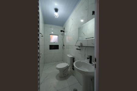 Banheiro de casa para alugar com 1 quarto, 50m² em Piraporinha, Diadema