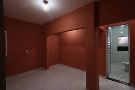 Quarto de casa para alugar com 1 quarto, 50m² em Piraporinha, Diadema