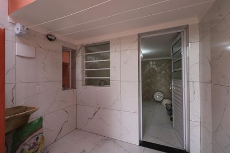 Área de serviço de casa para alugar com 1 quarto, 50m² em Piraporinha, Diadema