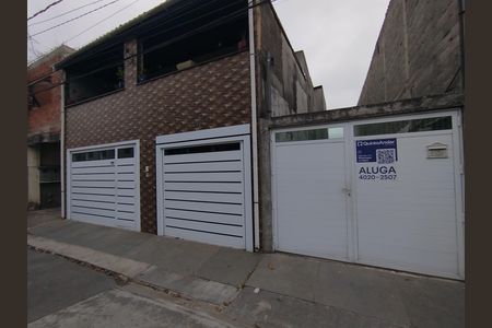 Fachada de casa para alugar com 1 quarto, 50m² em Piraporinha, Diadema