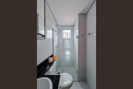 Banheiro de apartamento para alugar com 2 quartos, 50m² em Tatuapé, São Paulo