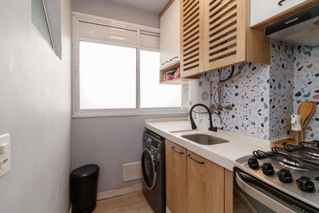 Cozinha e Área de Serviço de apartamento à venda com 3 quartos, 58m² em Vila Medeiros, São Paulo