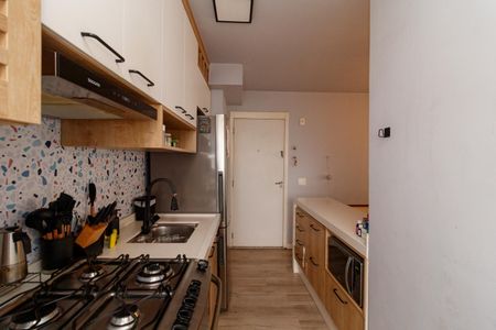 Cozinha e Área de Serviço de apartamento à venda com 3 quartos, 58m² em Vila Medeiros, São Paulo