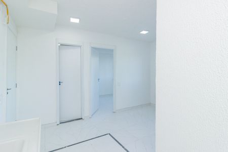 Cozinha de apartamento para alugar com 2 quartos, 32m² em Jaraguá, São Paulo