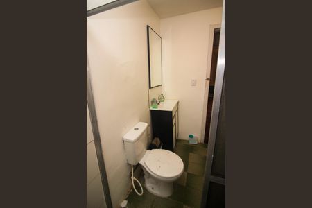 Banheiro social de apartamento para alugar com 2 quartos, 67m² em Partenon, Porto Alegre