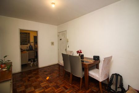Sala de apartamento para alugar com 2 quartos, 67m² em Partenon, Porto Alegre