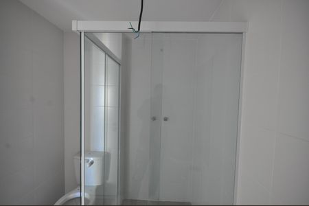 Banheiro de kitnet/studio para alugar com 1 quarto, 26m² em Tucuruvi, São Paulo