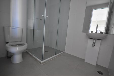 Banheiro de kitnet/studio para alugar com 1 quarto, 26m² em Tucuruvi, São Paulo