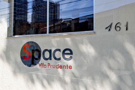 Studio para alugar com 30m², 1 quarto e sem vaga Studio para alugar com 30m², 1 quarto e sem vagaFachada