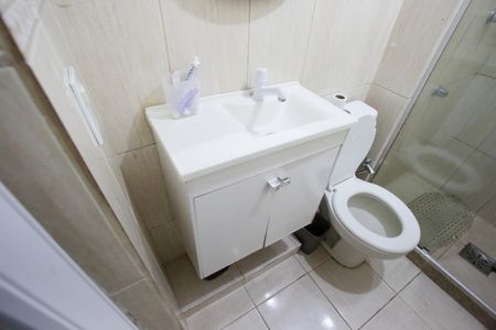 Banheiro de apartamento para alugar com 2 quartos, 45m² em Pechincha, Rio de Janeiro