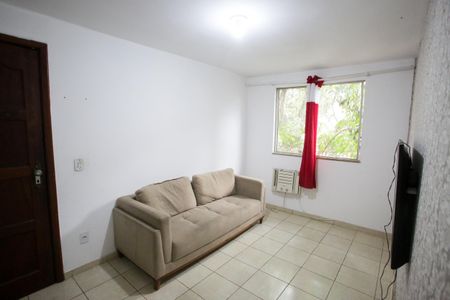 Sala de apartamento para alugar com 2 quartos, 45m² em Pechincha, Rio de Janeiro