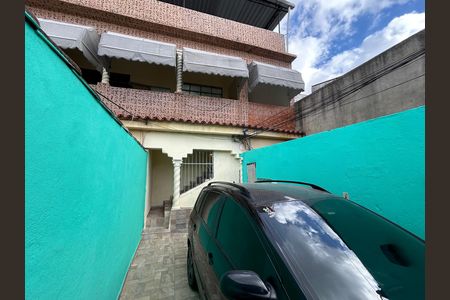 Fachada de casa para alugar com 2 quartos, 100m² em Bento Ribeiro, Rio de Janeiro