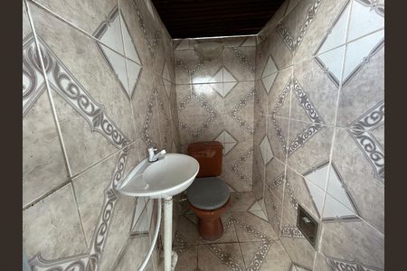 Lavabo  de casa para alugar com 2 quartos, 100m² em Bento Ribeiro, Rio de Janeiro