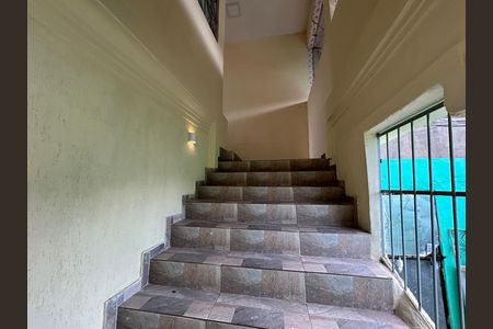 Entrada de casa para alugar com 2 quartos, 100m² em Bento Ribeiro, Rio de Janeiro