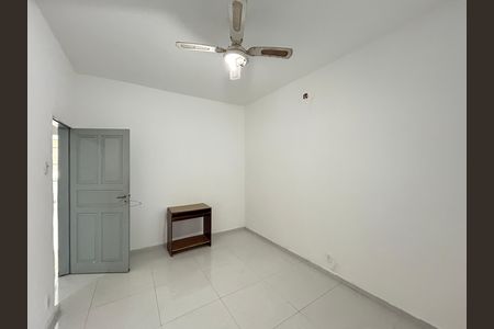 Quarto 2 de casa para alugar com 2 quartos, 100m² em Bento Ribeiro, Rio de Janeiro