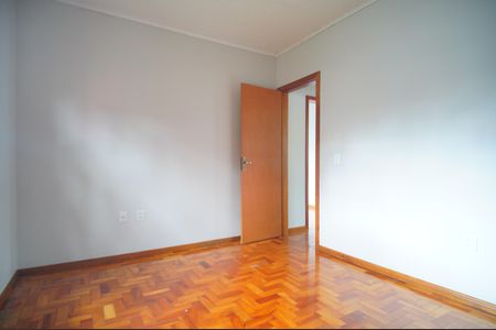 Quarto de casa para alugar com 2 quartos, 180m² em Piratini, Sapucaia do Sul