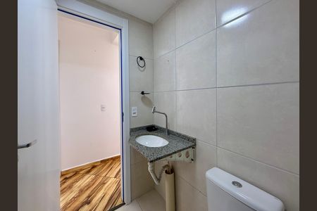 Banheiro de apartamento para alugar com 2 quartos, 39m² em Socorro, São Paulo