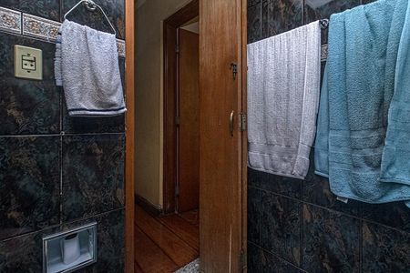 Banheiro social de apartamento à venda com 3 quartos, 65m² em Vila Moraes, São Paulo
