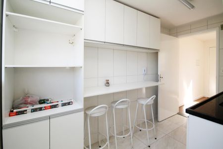 Cozinha de apartamento para alugar com 2 quartos, 52m² em Jardim da Gloria, Cotia