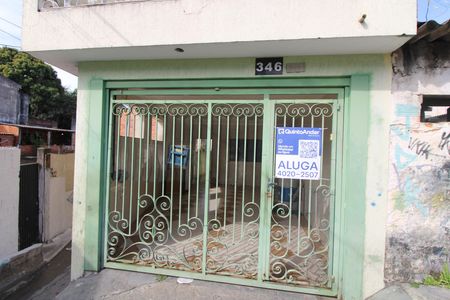fachada de casa para alugar com 3 quartos, 150m² em Vila Ponte Rasa, São Paulo