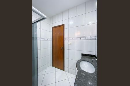Casa para alugar com 150m², 3 quartos e 2 vagas Casa para alugar com 150m², 3 quartos e 2 vagasBanheiro social