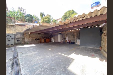 Área externa de casa para alugar com 3 quartos, 150m² em Pindorama, Belo Horizonte