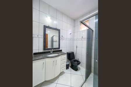 Casa para alugar com 150m², 3 quartos e 2 vagas Casa para alugar com 150m², 3 quartos e 2 vagasBanheiro social