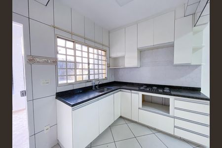 Casa para alugar com 150m², 3 quartos e 2 vagas Casa para alugar com 150m², 3 quartos e 2 vagasCozinha