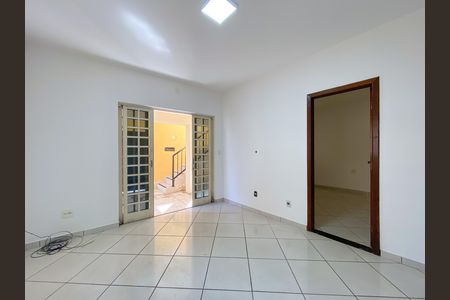 Sala de casa para alugar com 3 quartos, 150m² em Pindorama, Belo Horizonte