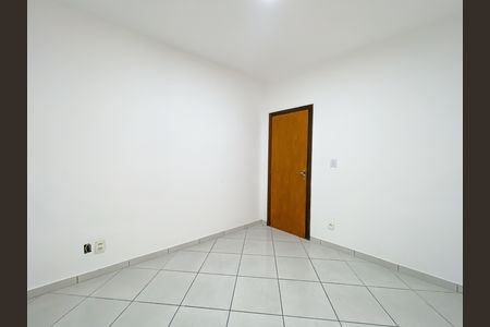 Casa para alugar com 150m², 3 quartos e 2 vagas Casa para alugar com 150m², 3 quartos e 2 vagasQuarto