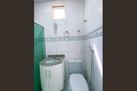 Banheiro da suíte de casa para alugar com 3 quartos, 150m² em Pindorama, Belo Horizonte
