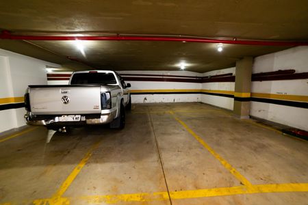 Garagem de apartamento à venda com 2 quartos, 67m² em Serra, Belo Horizonte