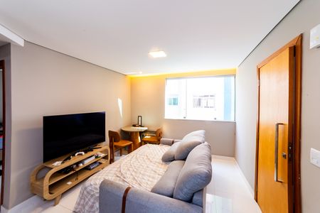 Sala de apartamento à venda com 2 quartos, 67m² em Serra, Belo Horizonte