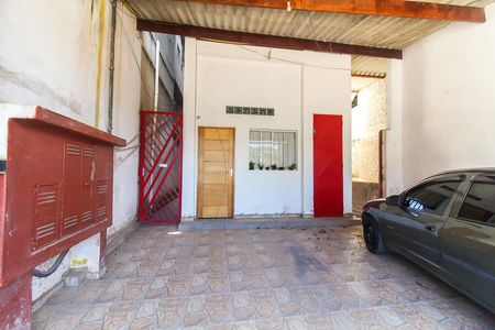 Garagem de casa para alugar com 3 quartos, 120m² em Jardim Nossa Senhora do Carmo, São Paulo