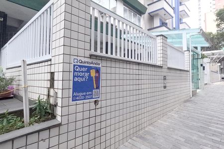 Studio para alugar com 30m², 1 quarto e 1 vagaFachada | Adesivo/Placa Quintoandar instalado 