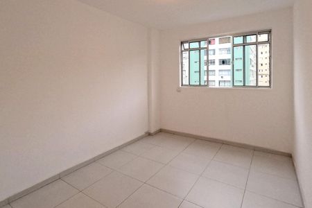 Quarto e Sala de kitnet/studio para alugar com 1 quarto, 30m² em José Menino, Santos