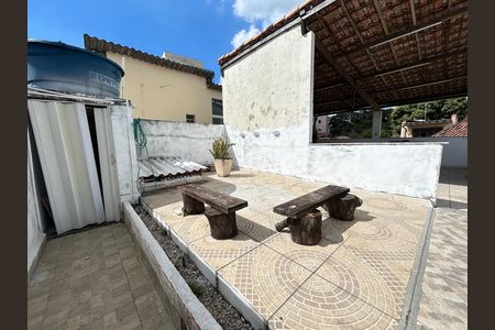 Casa para alugar com 4 quartos, 240m² em Vila Valqueire, Rio de Janeiro