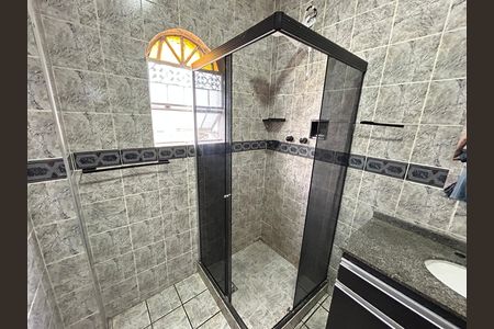Casa para alugar com 4 quartos, 240m² em Vila Valqueire, Rio de Janeiro