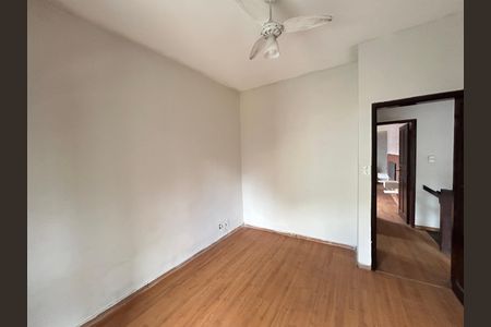 Casa para alugar com 4 quartos, 240m² em Vila Valqueire, Rio de Janeiro